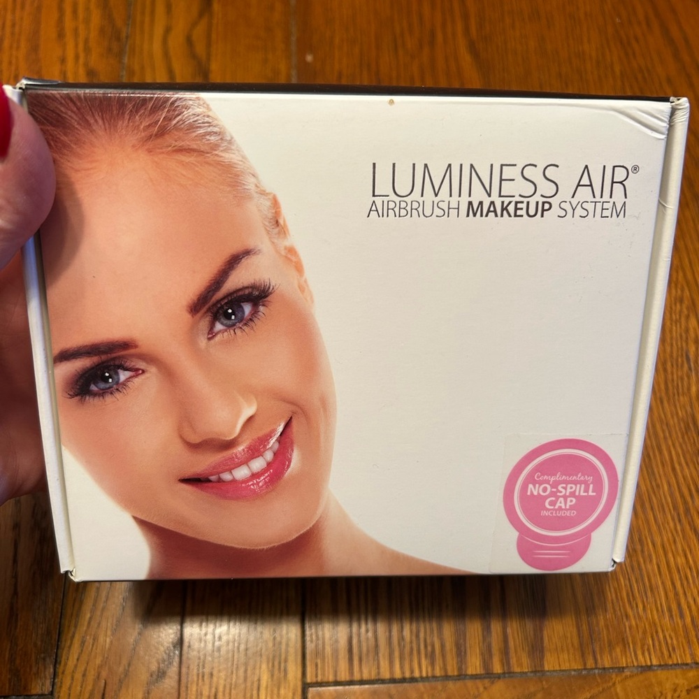 Luminess‎ Air Airbrush makeup system - Picture 4 of 5